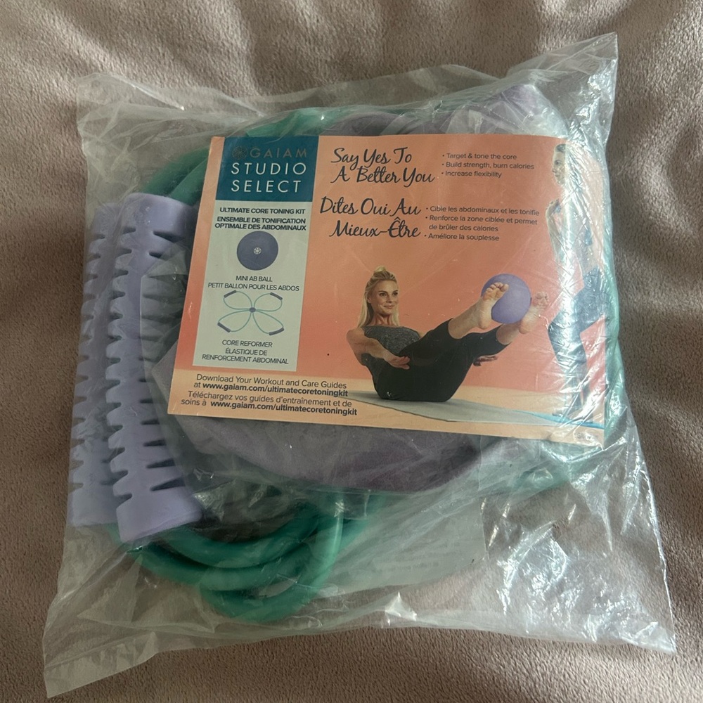 GAIAM Ultimate Core Toning Kit with Green and Purple Bands